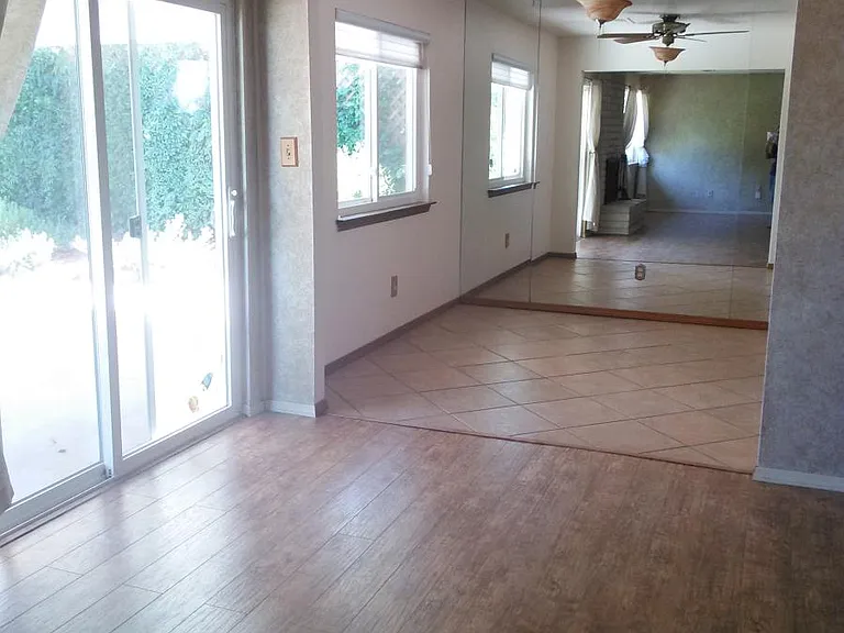 8105 Curry Ave NE — Photo 24