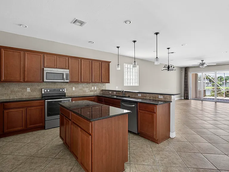 9202 Wrangler Dr — Photo 16
