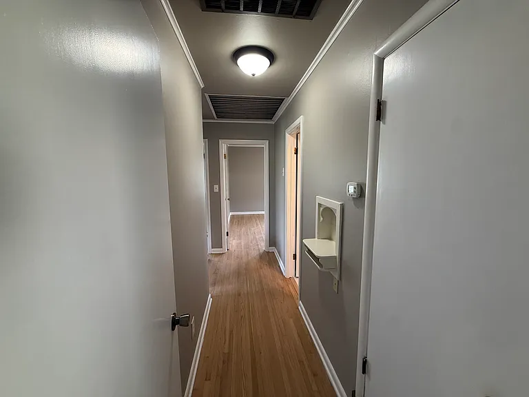 727 N Main St — Photo 7