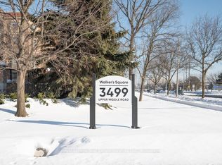 3499 Upper Middle Rd #214, Burlington, ON L7M4M7