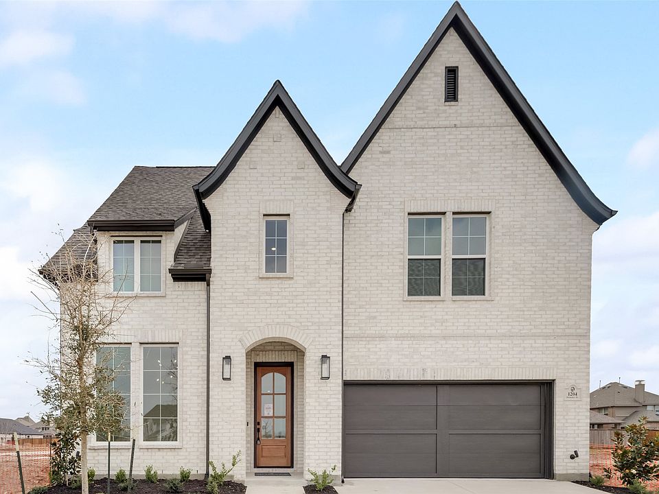 1st image of 1204 Devonshire Dr