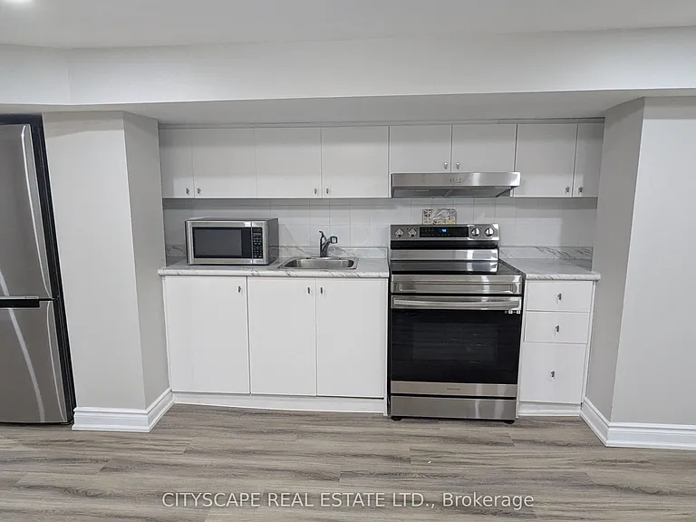 16 Melody Rd #BASEMENT — Photo 6