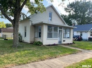1020 State St, Pekin, IL 61554