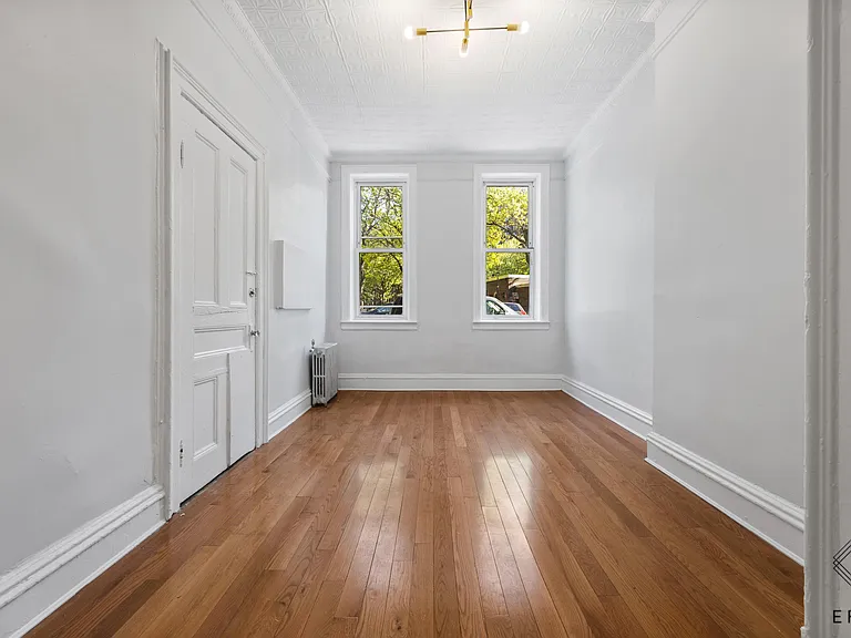 745 Park Ave #1D — Photo 6