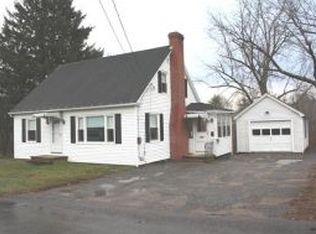 7 Gilman St, Dover, NH 03820