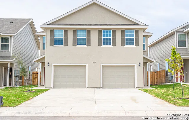 3 bed, 2.5 bath, 1550 sqft, $1,700 — Photo 2