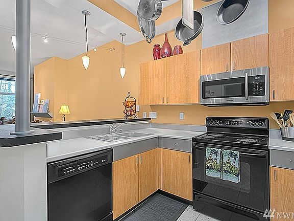 2nd image of 521 7th Ave APT 203