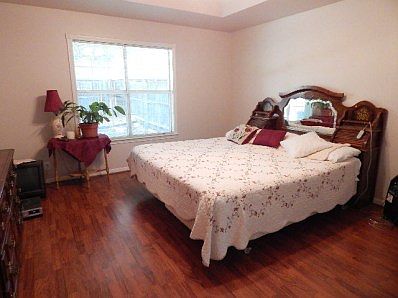 4th image of 969 Woodrow Cir