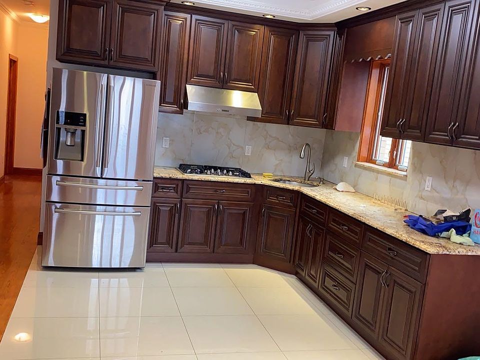 1st image of 7309 160th St Floor 1