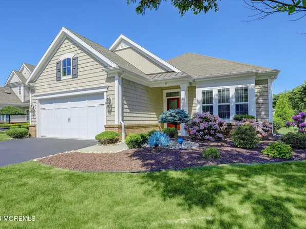 83 E Bosworth Boulevard, Farmingdale, NJ 07727