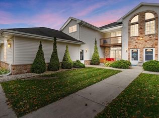 6248 S Creekside Dr UNIT 16, Cudahy, WI 53110