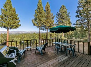 10455 Royal Crest Dr, Truckee, CA 96161