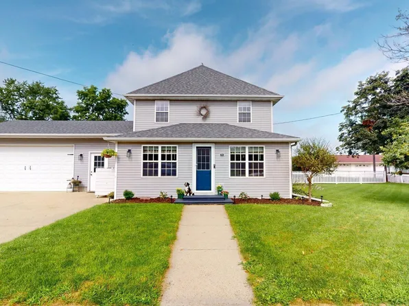 516 S Broadway St, Manly, IA 50456