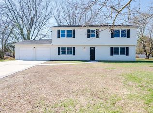 6 Valiant Ct, Mount Sinai, NY