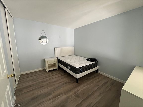 5th image of 271 Chaumont Cir