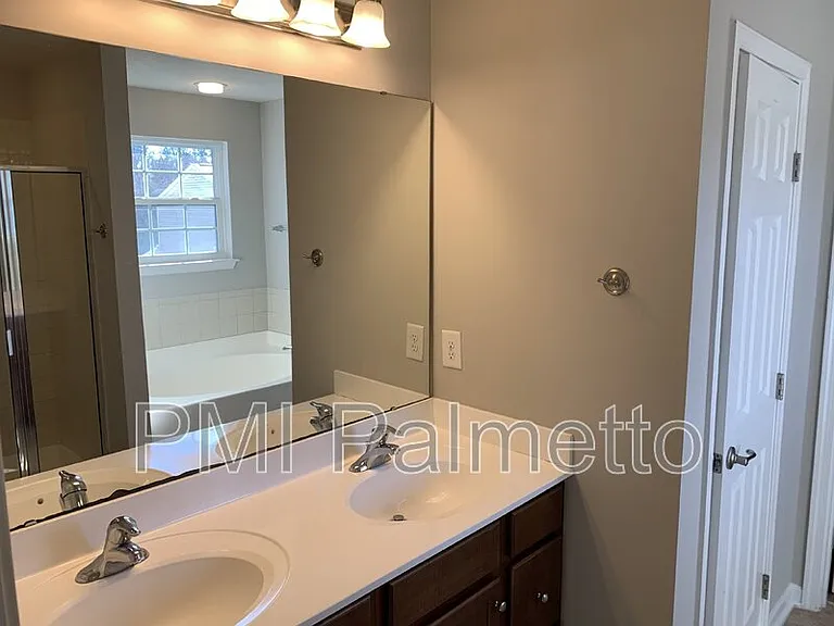 481 Whispering Oak Cir — Photo 18