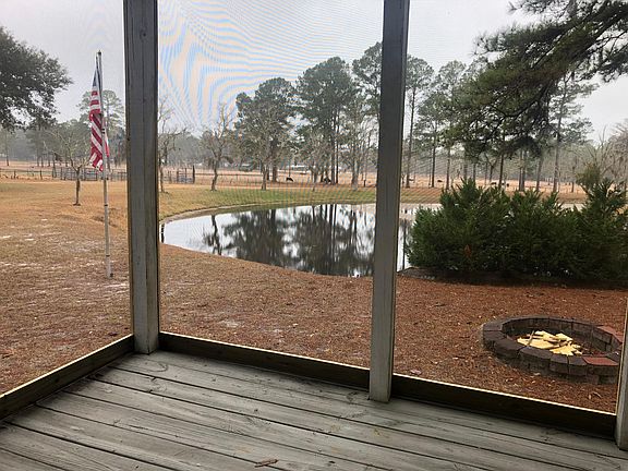 3rd image of 583 Tama Dr