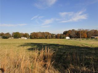 607 Lakedale Rd, Colfax, NC 27235