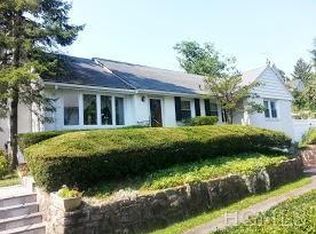 411 Hawthorne Ave, Yonkers, NY 10705