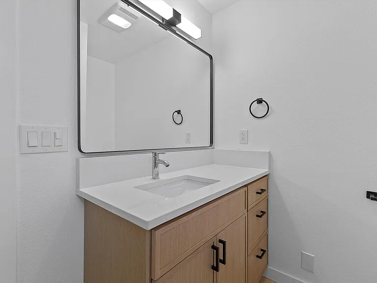 Newly Remodeled Kennedy Park Apartments! $$ ONE MONTH FREE — Photo 36