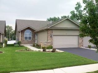 321 Cochran Dr, Crown Point, IN 46307