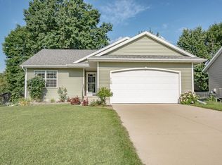 2126 Probst Ct SW, Cedar Rapids, IA 52404