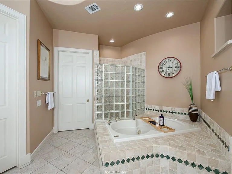 4776 Stonebriar Cir — Photo 43