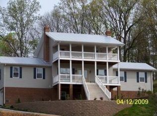 Hotchkiss Valley Rd W, Loudon, TN 37774