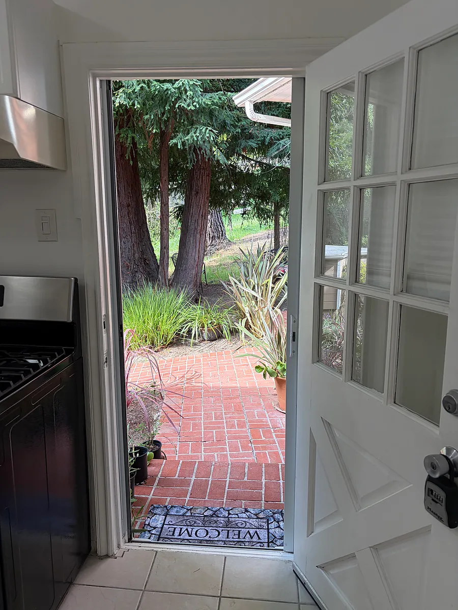 Building Photo - 346 Corte Madera Ave #4