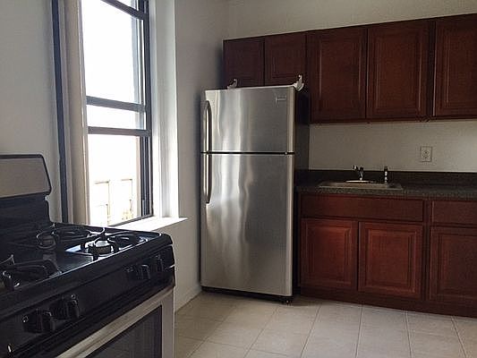 2nd image of 699 Ocean Ave APT 5F