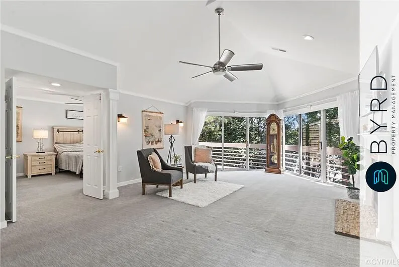 206 Water Pointe Ct