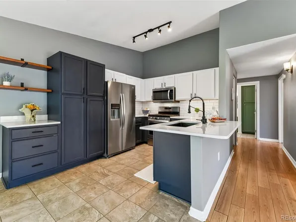 8485 Pebble Creek Way Bldg 13 #203, Highlands Ranch, CO 80126