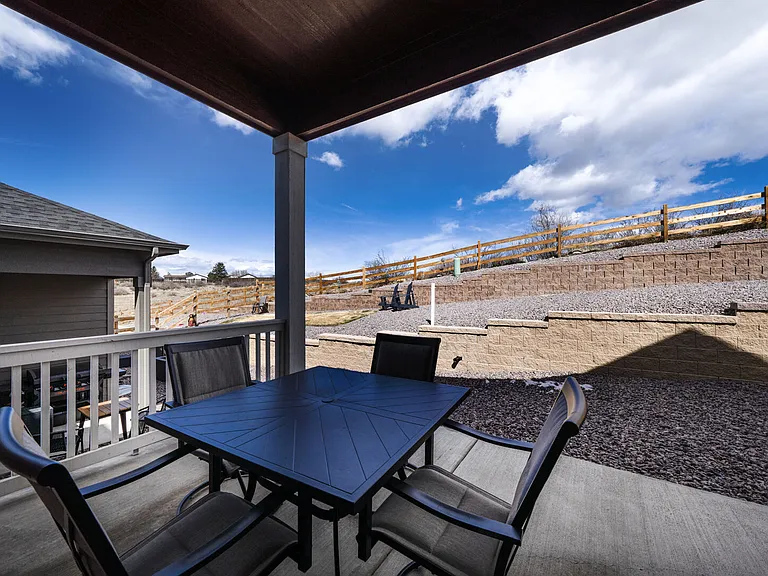 Exterior
Backyard, sit out and enjoy the Colorado weather!