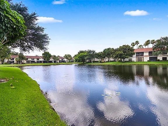 3rd image of 4687 Carambola Cir N #2768