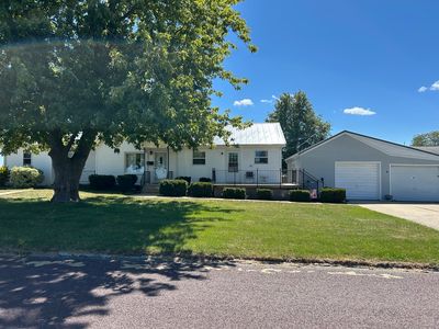 627 E 9th St, Gibson City, IL, 60936