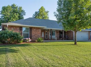 11148 Folkstone Dr, Yukon, OK 73099