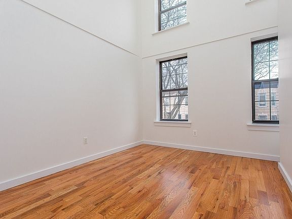 3rd image of 199 Weirfield St #3RS
