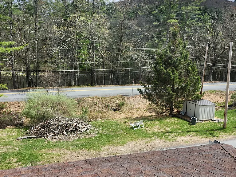 149 Hotel Rd — Photo 25