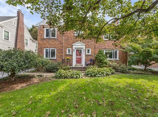 330 Rhinecliff Dr, Rochester, NY 14618