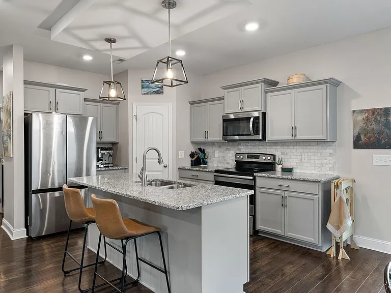 1157 Eagles Nest Ln — Photo 9