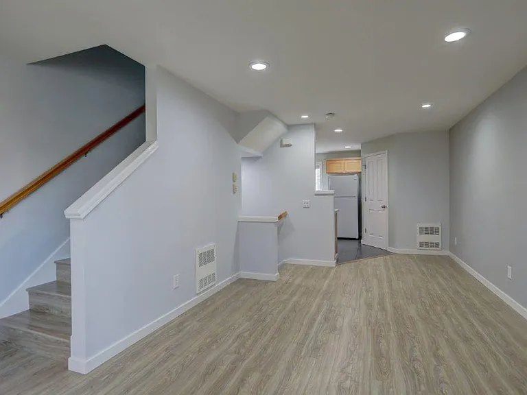 12717 Greenwood Ave N #B — Photo 3