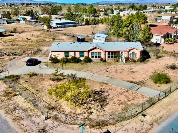 679 Golden Eagle Trl, Chaparral, NM 88081