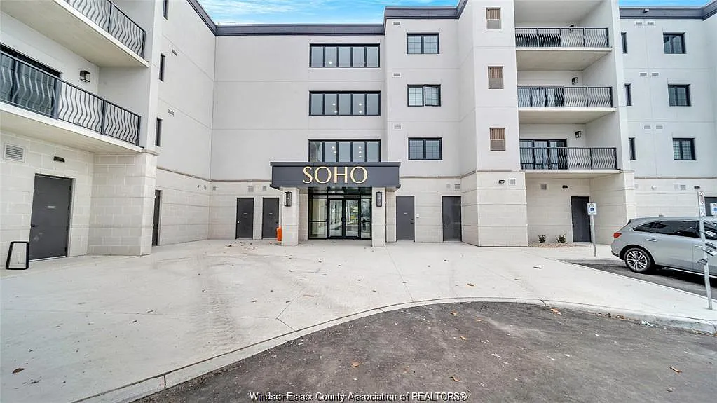 2 bed, 2.0 bath, $2,450 — Photo 2