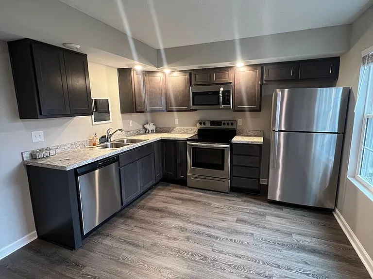 365-425 Darby Creek Rd #417 — Photo 1