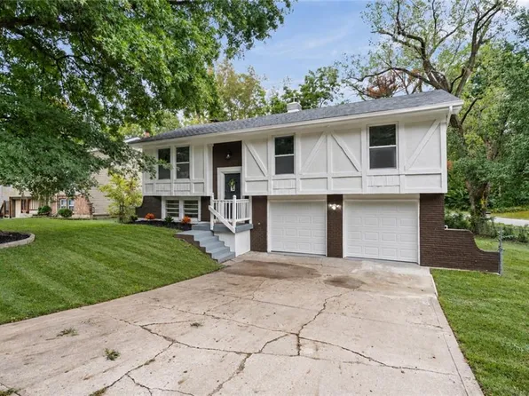 9321 NW 68th St, Kansas City, MO 64152