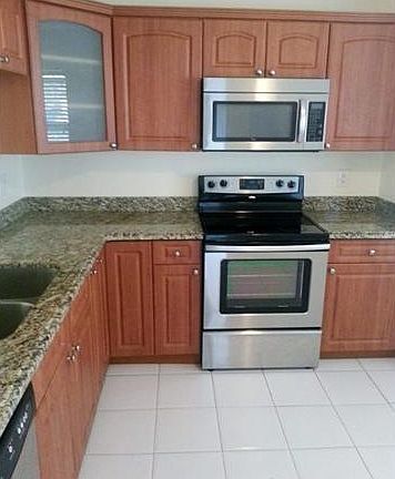 2nd image of 248 Lakeside Cir