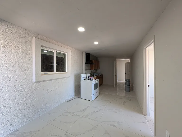 13208 W Tuckey Ln — Photo 64