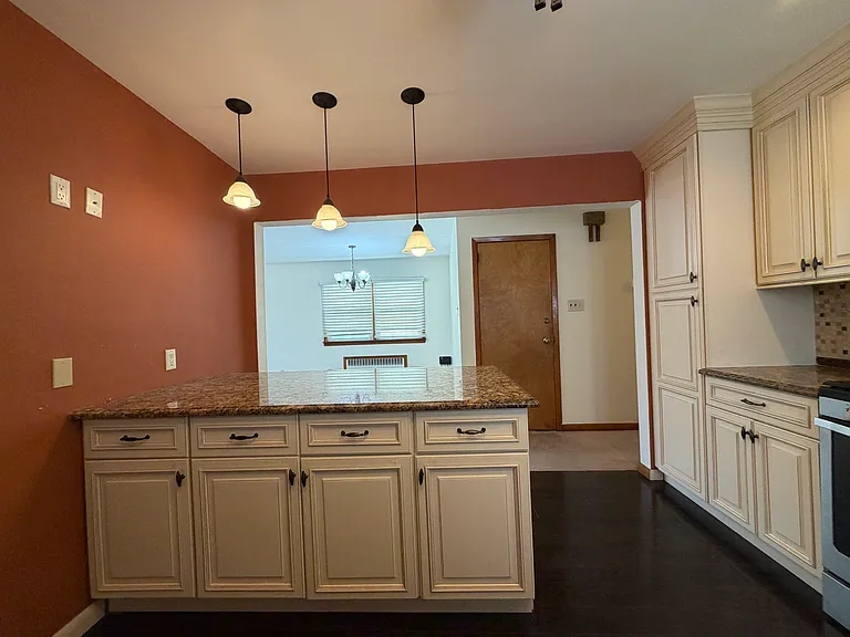 51 W 3rd St #1 — Photo 14
