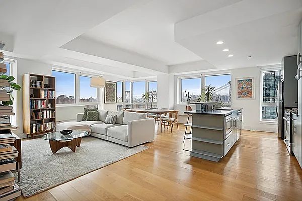 1st image of 440 Kent Ave APT 21B