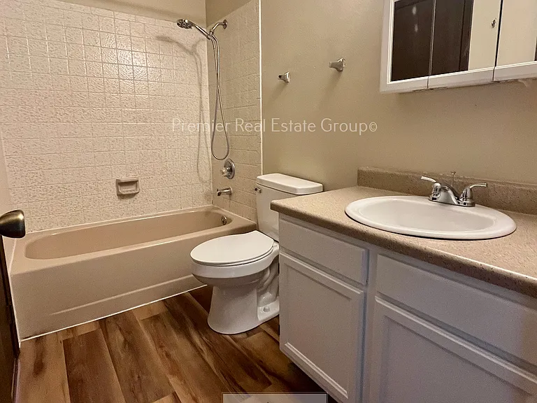 2437 Cherokee Park Pl — Photo 10